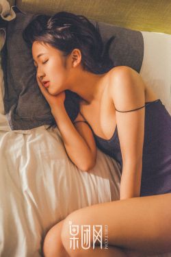 男人激烈吮乳吃奶视频免费